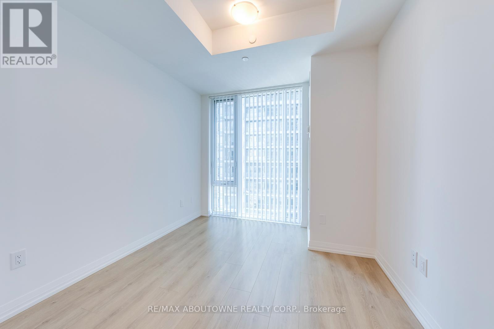 3007 - 8 Widmer Street, Toronto, Ontario  M5V 0W6 - Photo 10 - C12712934