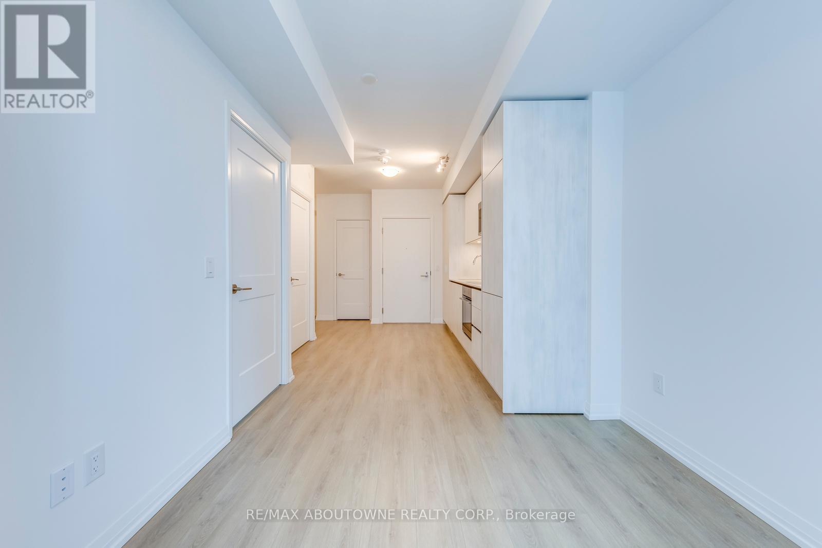 3007 - 8 Widmer Street, Toronto, Ontario  M5V 0W6 - Photo 11 - C12712934