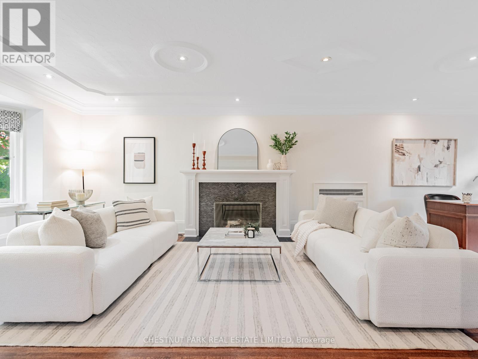 21 Cortleigh Boulevard, Toronto, Ontario  M4R 1K5 - Photo 4 - C12712984