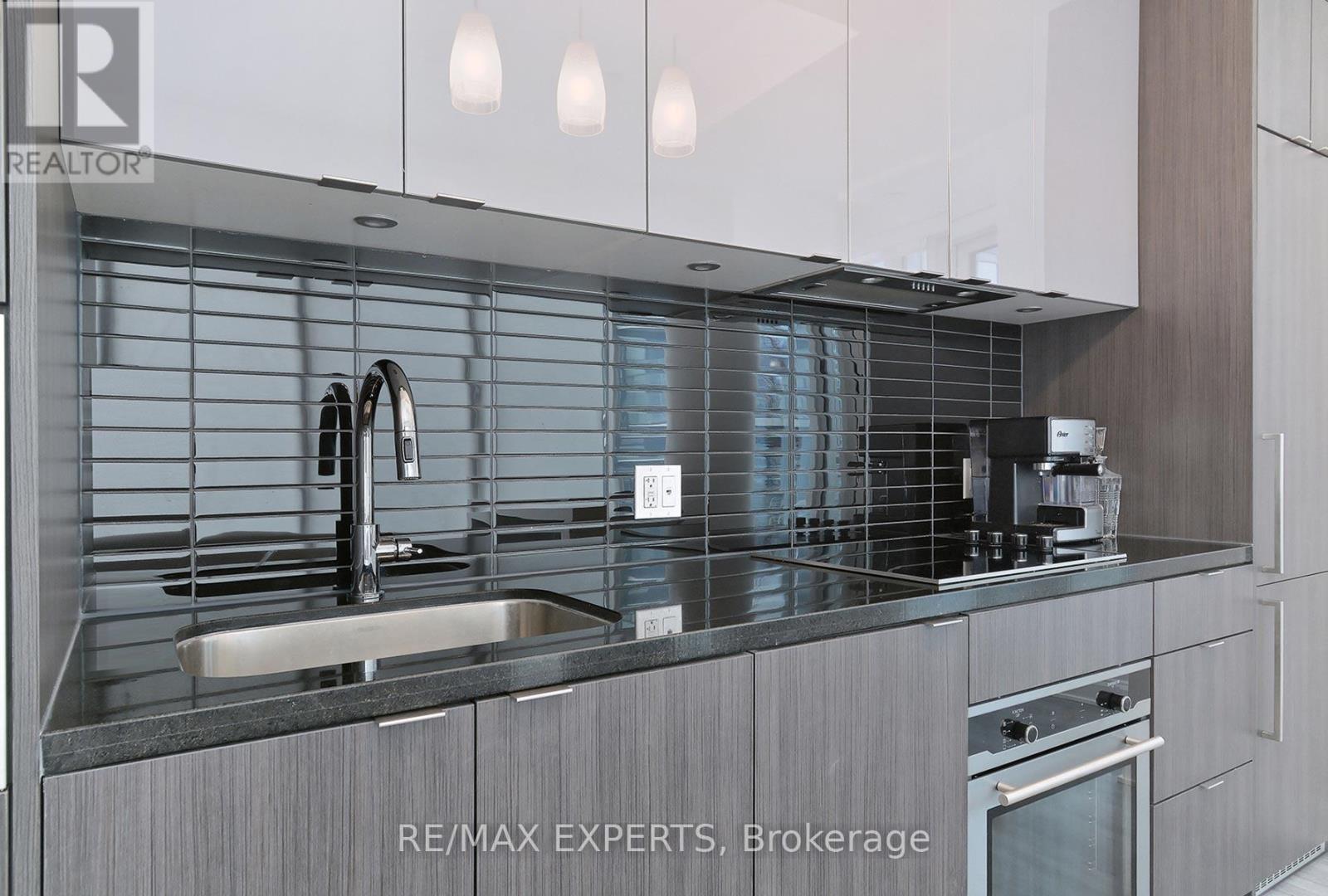 2115 - 115 Blue Jays Way, Toronto, Ontario  M5V 0N4 - Photo 5 - C12713050