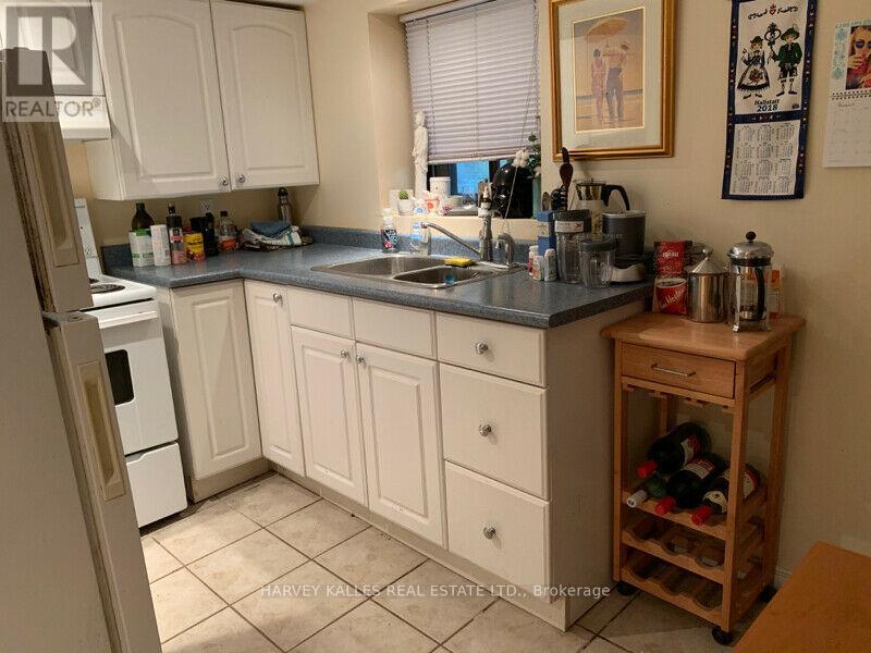 Lower - 32 Fuller Avenue, Toronto (Roncesvalles), Ontario  M6R 2C3 - Photo 7 - W12711466