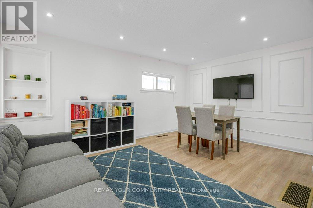 184 Hendon Avenue, Toronto, Ontario  M2M 1A7 - Photo 9 - C12679550