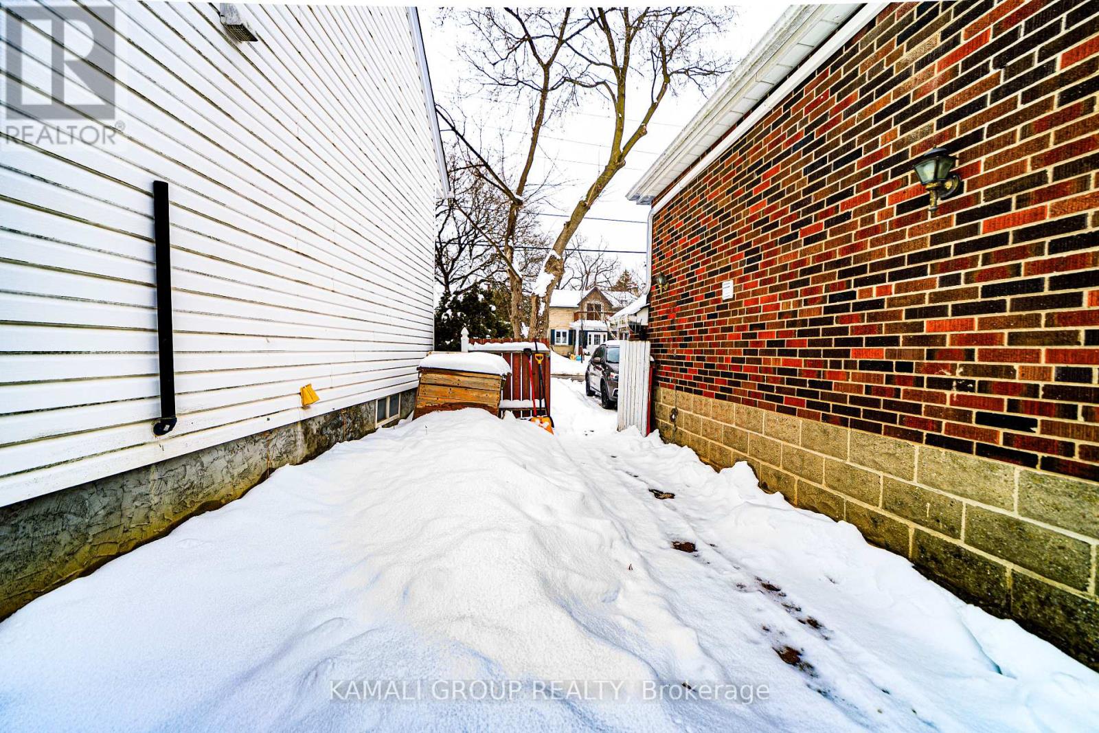 Bsmt - 46 Centre Street E, Richmond Hill, Ontario  L4C 1A4 - Photo 2 - N12710970