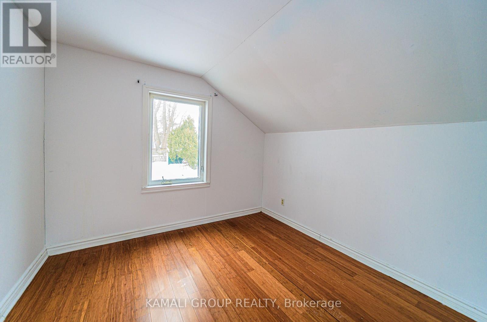 Main - 46 Centre Street E, Richmond Hill, Ontario  L4C 1A4 - Photo 7 - N12701178