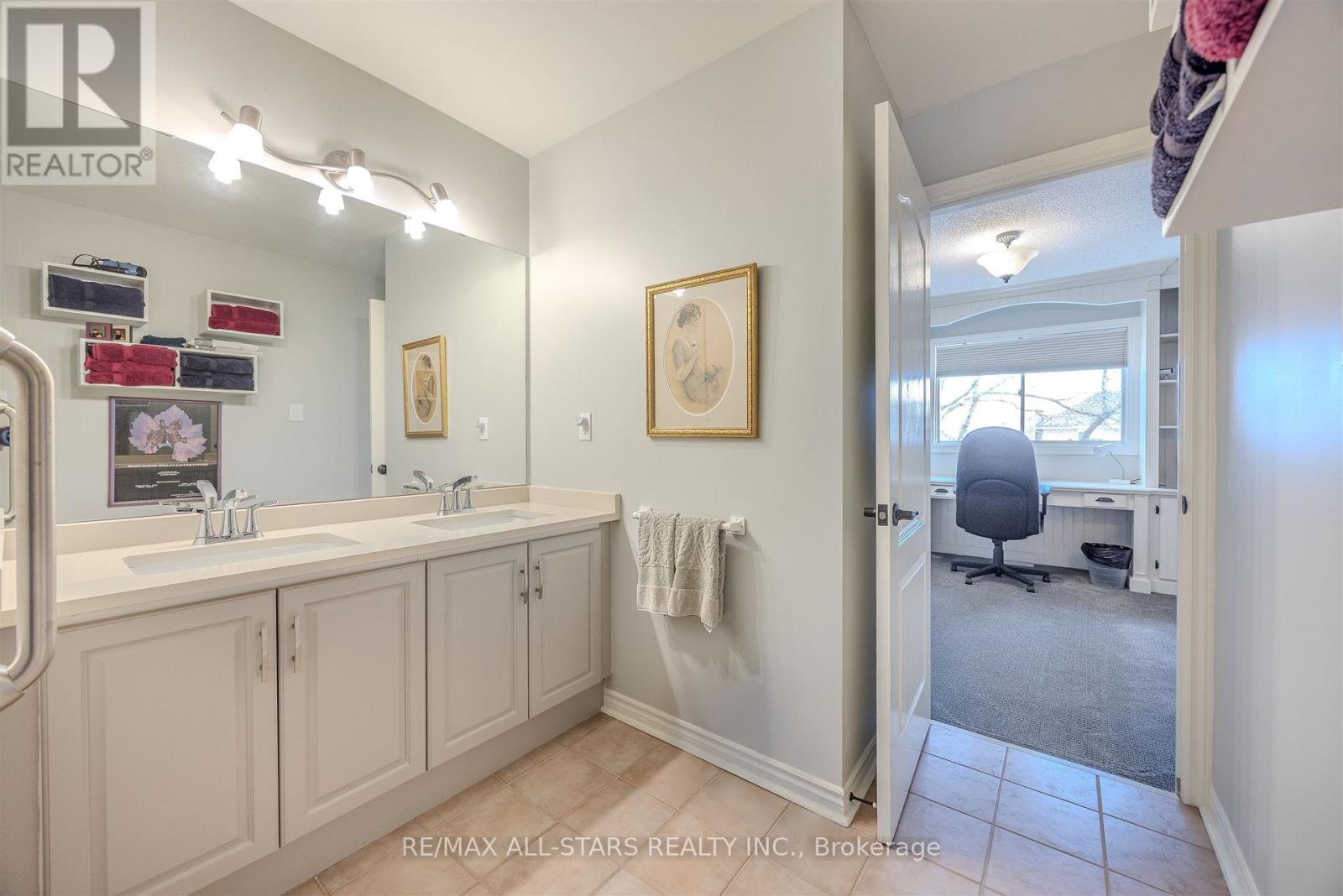 15 Glenn Gould Crescent, Uxbridge, Ontario  L9P 1W4 - Photo 33 - N12712134