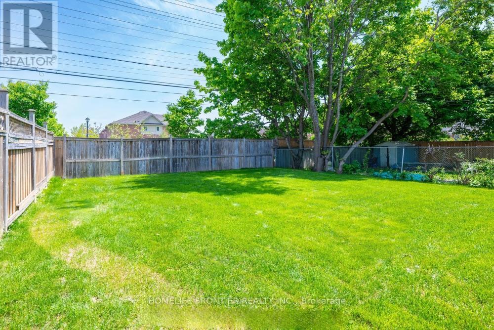 11 Thorncroft Crescent, Ajax, Ontario  L1S 2S1 - Photo 11 - E12712908