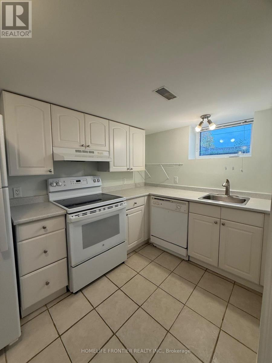 11 Thorncroft Crescent, Ajax, Ontario  L1S 2S1 - Photo 7 - E12712908