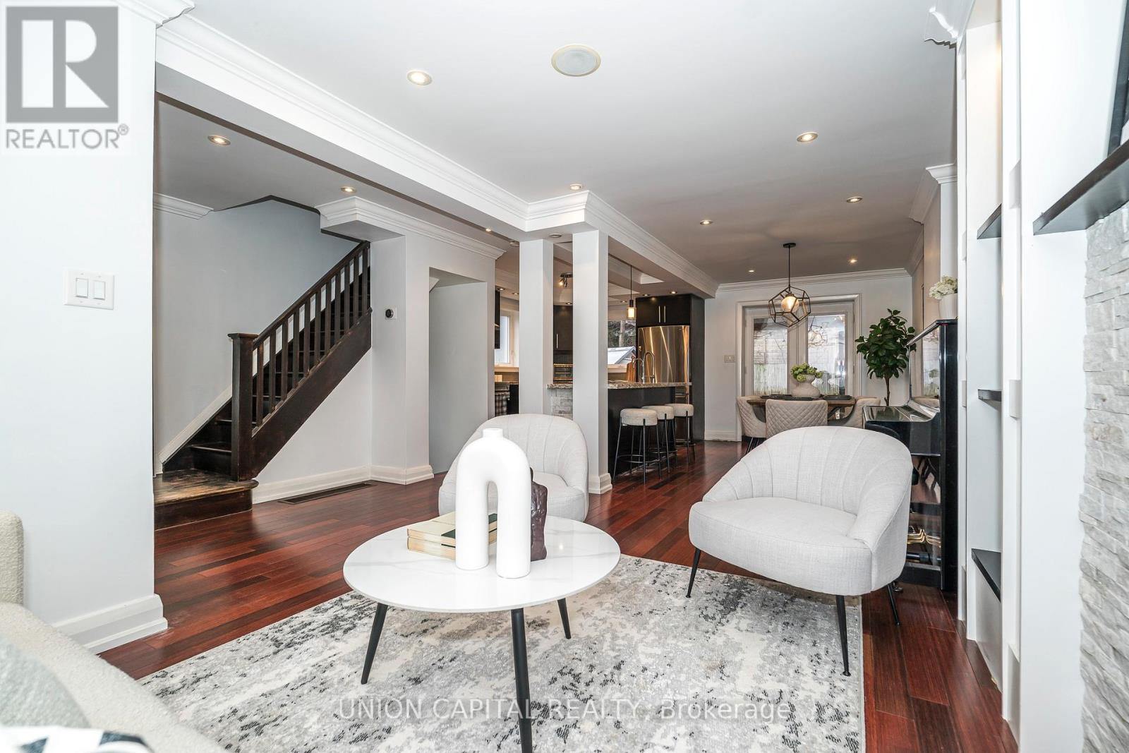 54 Glenside Avenue, Toronto, Ontario  M4L 2T5 - Photo 10 - E12712914