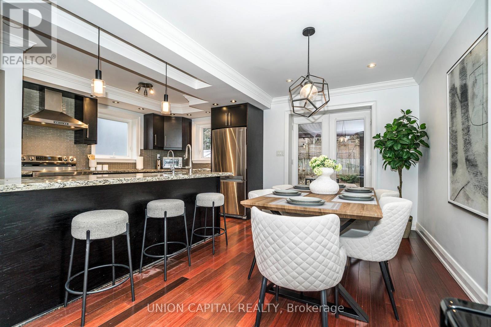 54 Glenside Avenue, Toronto, Ontario  M4L 2T5 - Photo 13 - E12712914