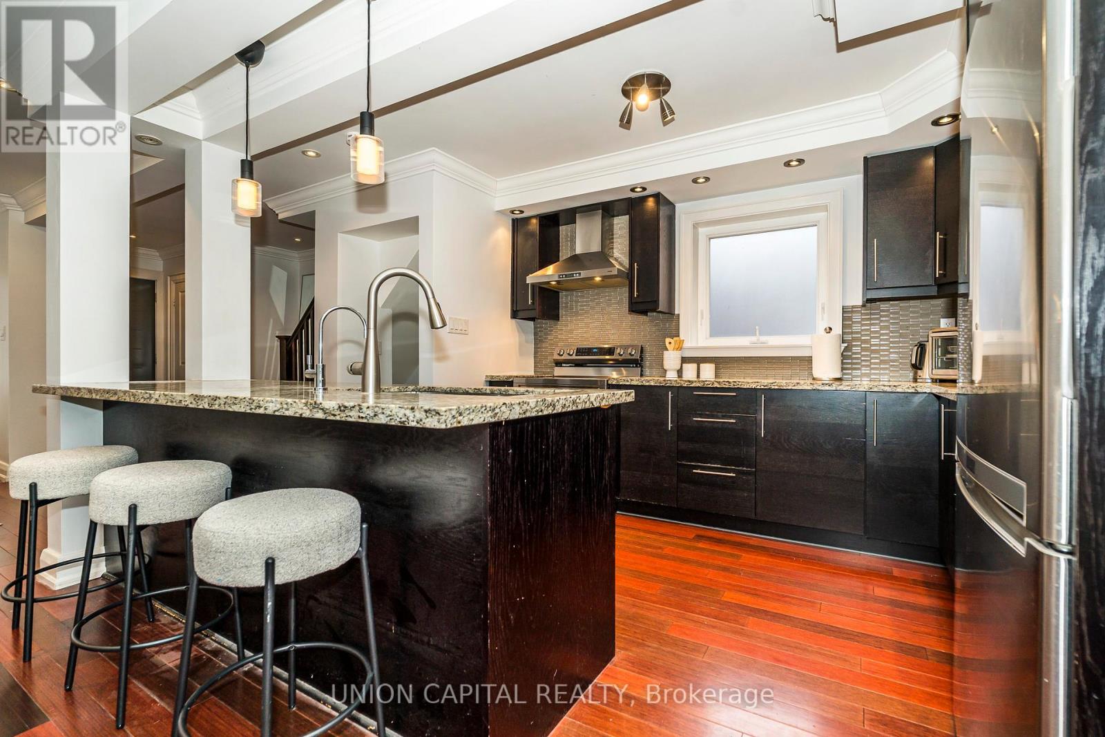 54 Glenside Avenue, Toronto, Ontario  M4L 2T5 - Photo 17 - E12712914