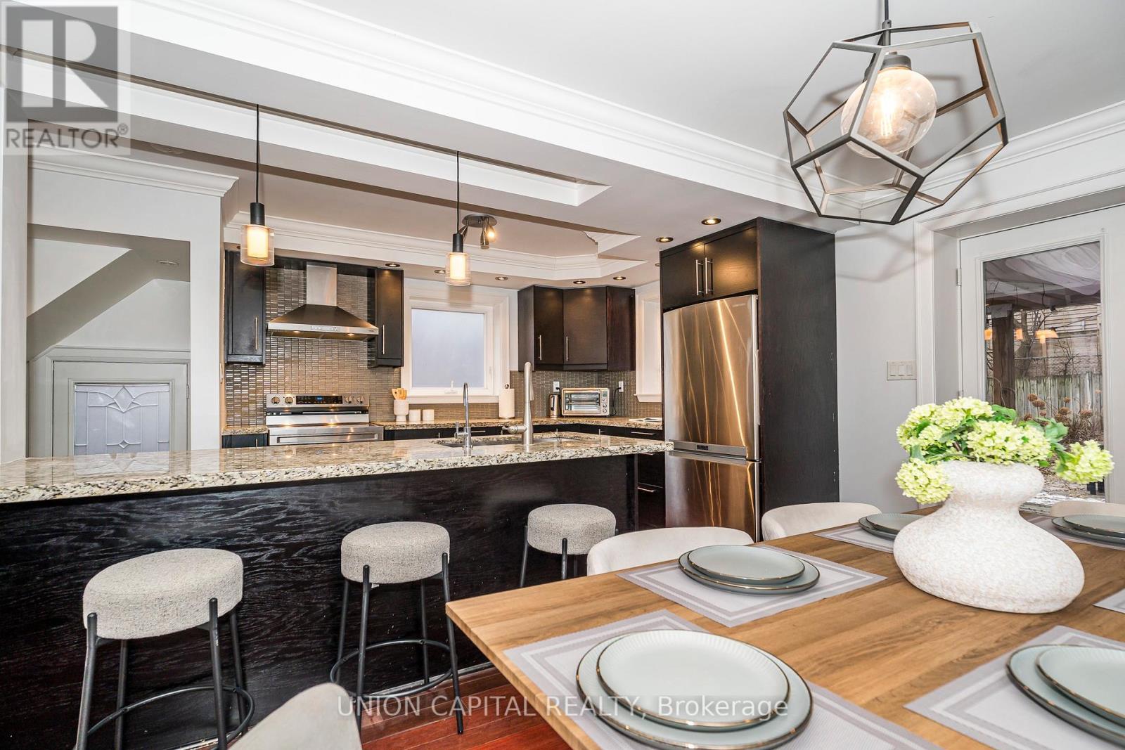 54 Glenside Avenue, Toronto, Ontario  M4L 2T5 - Photo 18 - E12712914