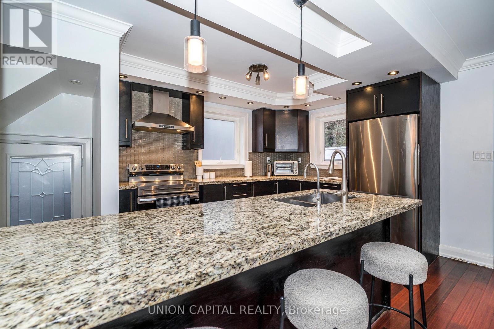 54 Glenside Avenue, Toronto, Ontario  M4L 2T5 - Photo 19 - E12712914