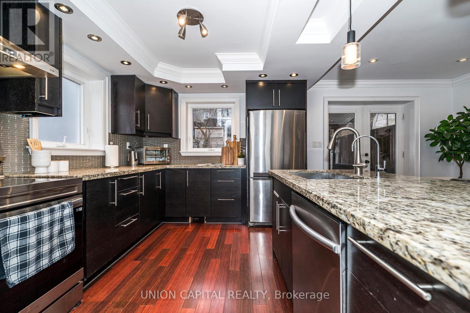 54 Glenside Avenue, Toronto, Ontario  M4L 2T5 - Photo 20 - E12712914