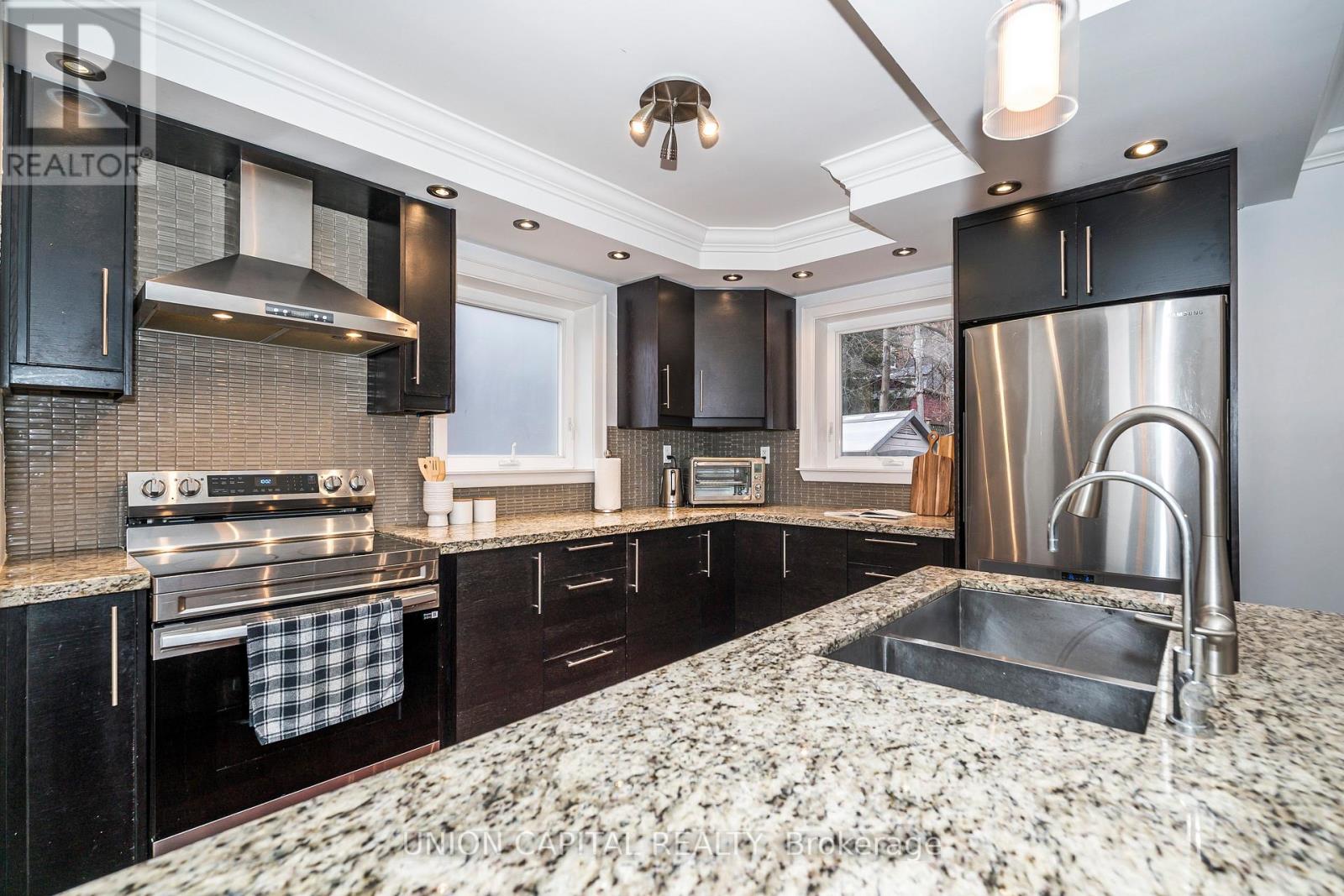 54 Glenside Avenue, Toronto, Ontario  M4L 2T5 - Photo 23 - E12712914