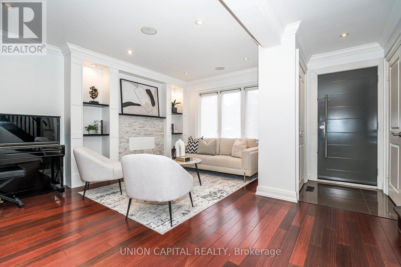 54 Glenside Avenue, Toronto, Ontario  M4L 2T5 - Photo 7 - E12712914