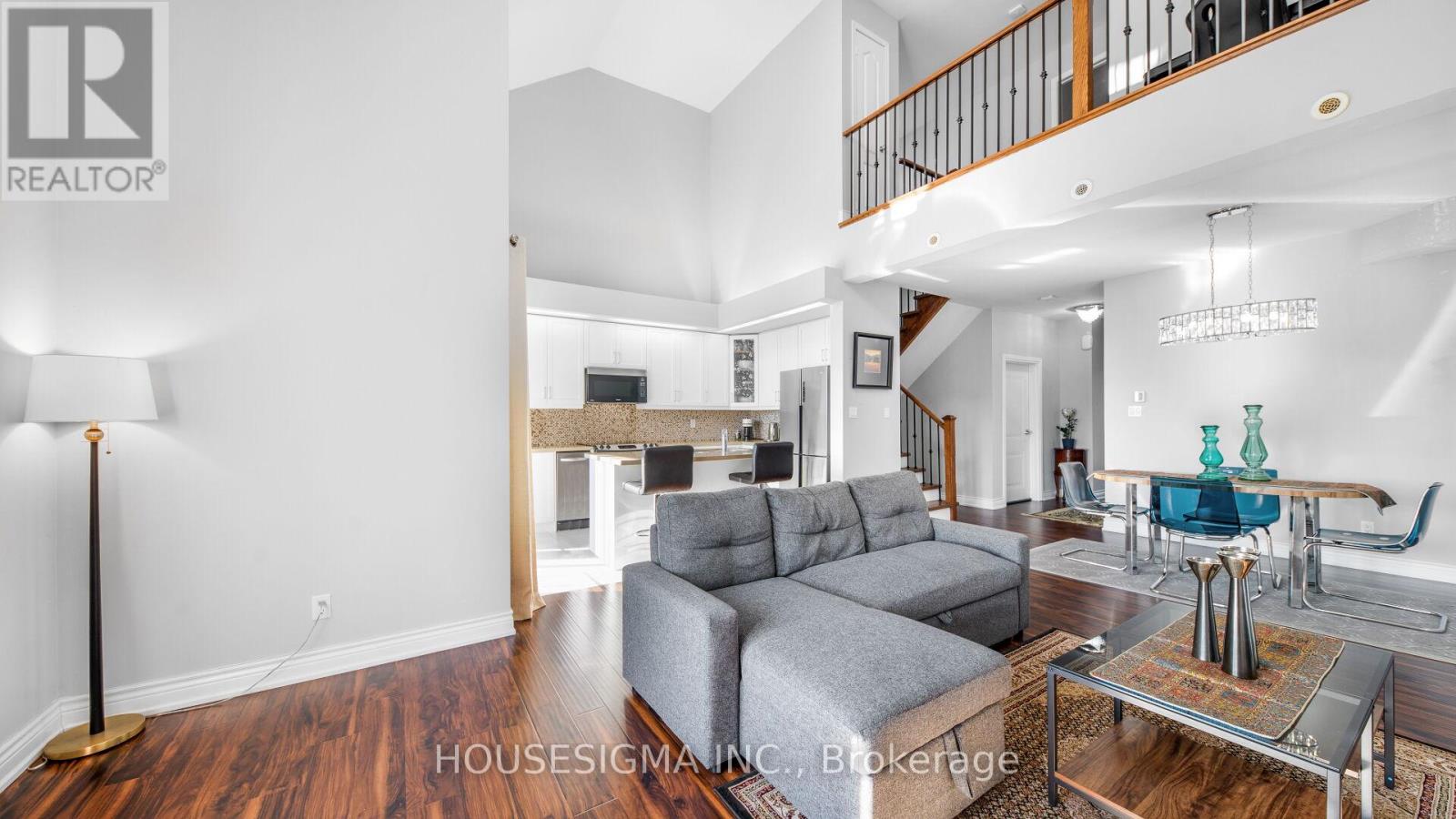 18 LOVEGROVE LANE, Ajax, Ontario