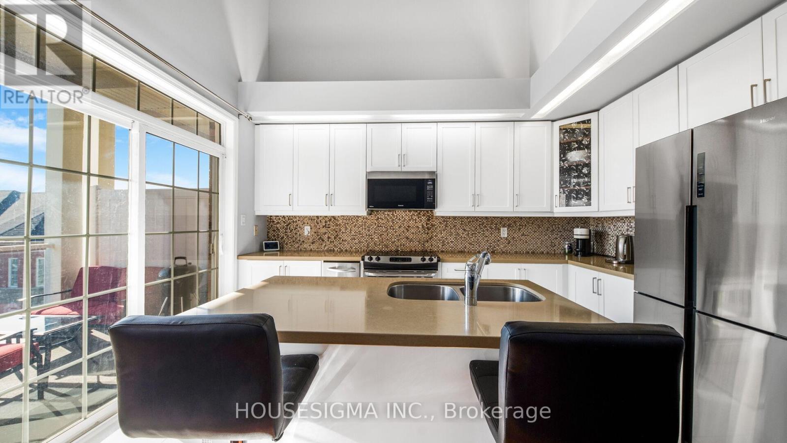 18 Lovegrove Lane, Ajax, Ontario  L1S 0E7 - Photo 3 - E12712938