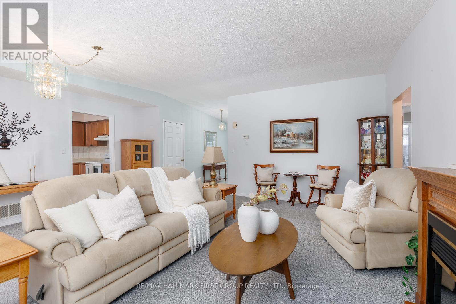 5a Fairway Drive, Clarington, Ontario  L1B 1B6 - Photo 6 - E12712974