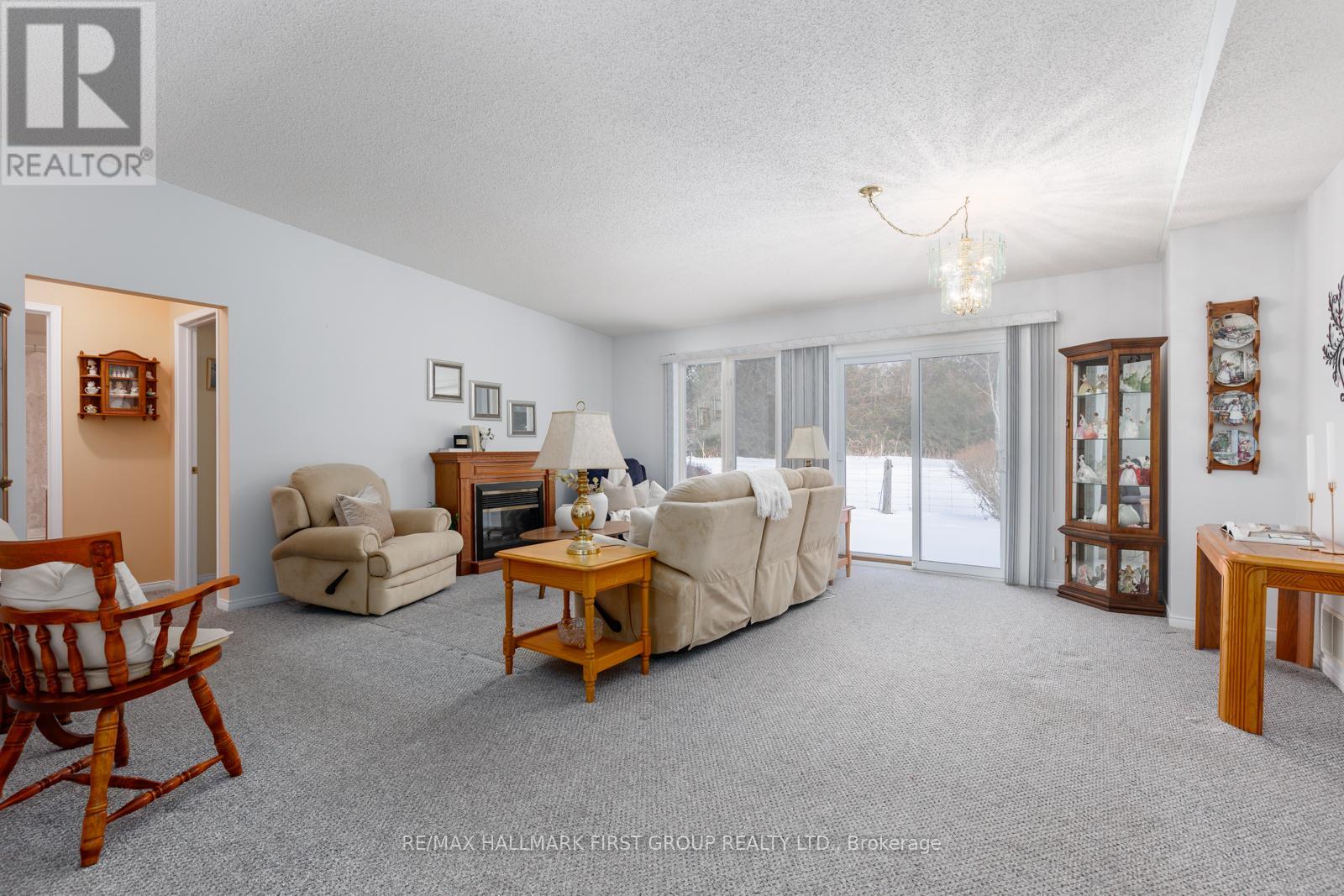 5a Fairway Drive, Clarington, Ontario  L1B 1B6 - Photo 7 - E12712974