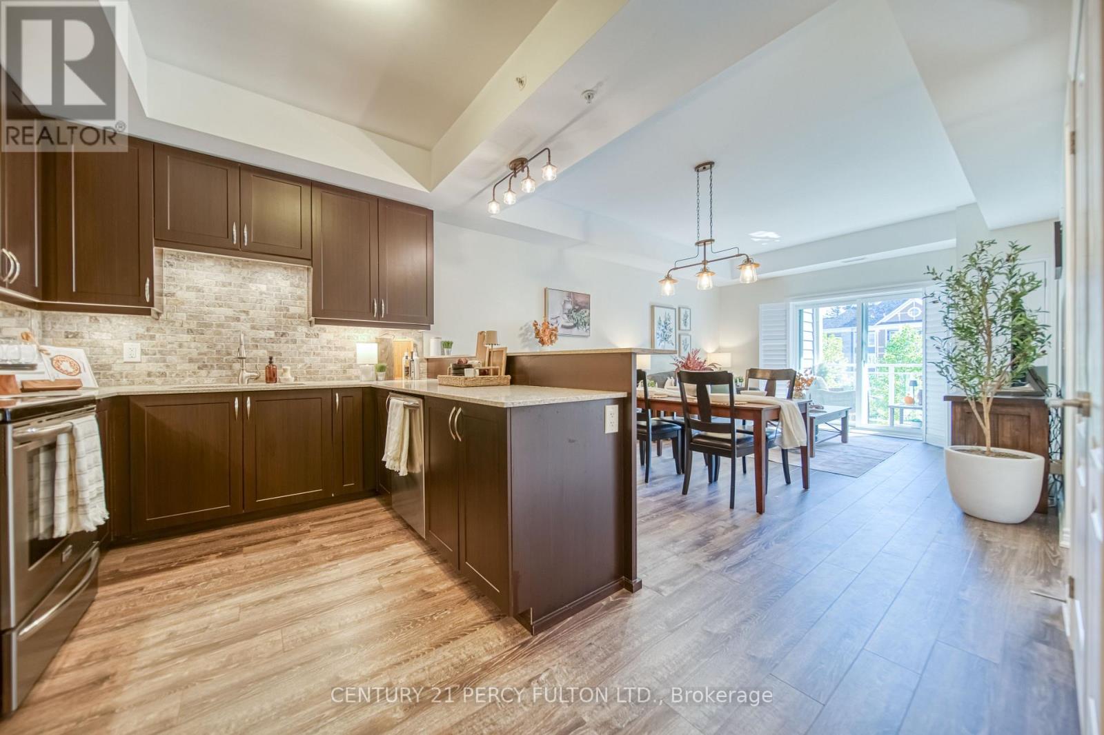 302 - 660 GORDON STREET, Whitby, Ontario