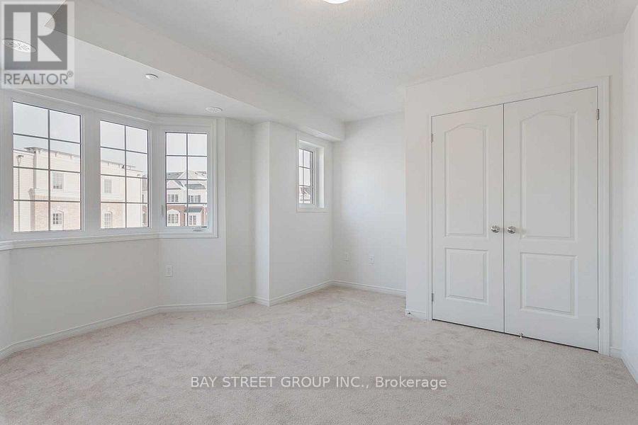 2378 Chevron Prince Path, Oshawa, Ontario  L1L 0L1 - Photo 4 - E12713178