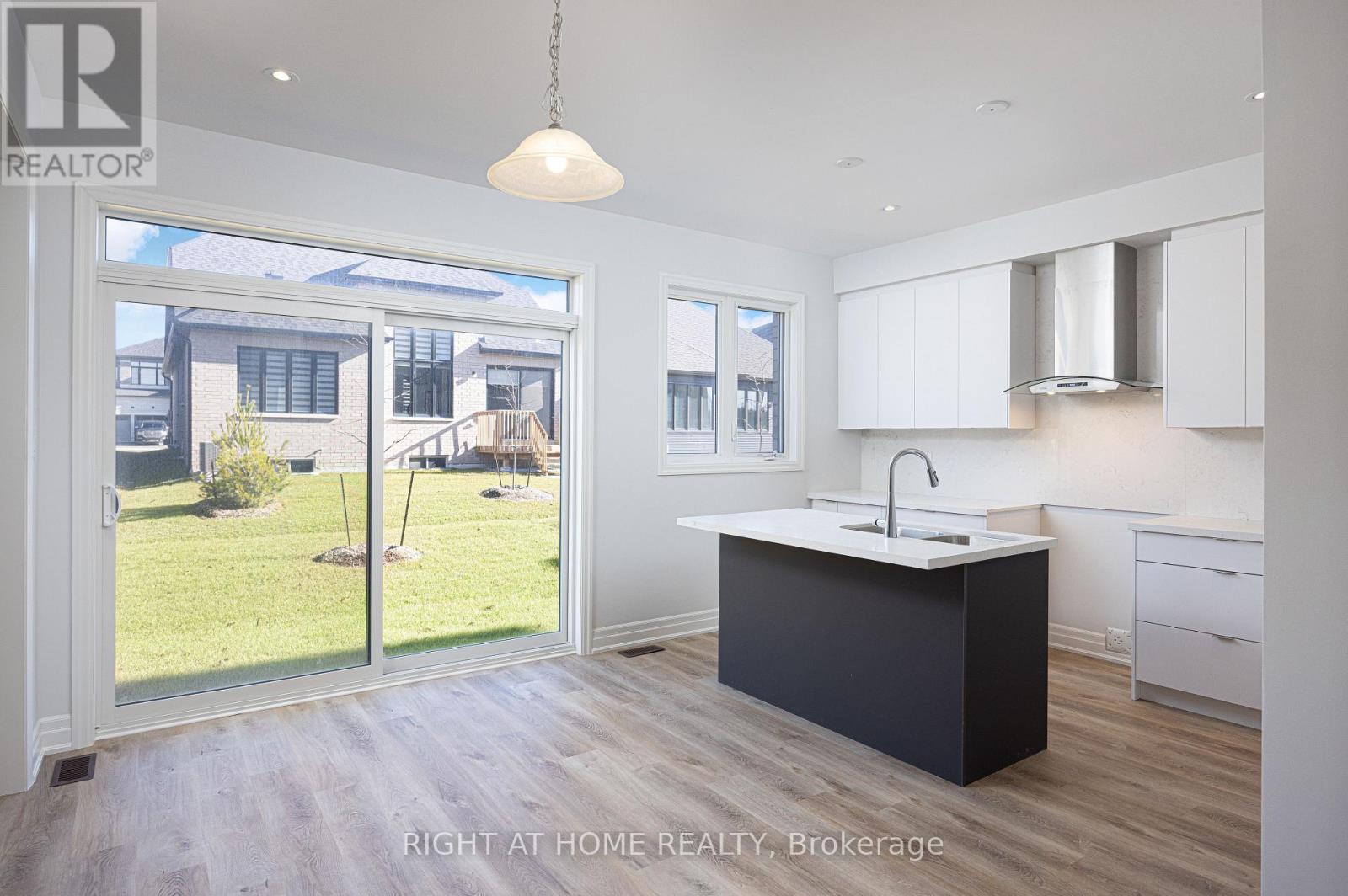 8 Nicort Road, Wasaga Beach, Ontario  L9Z 0N4 - Photo 10 - S12553270