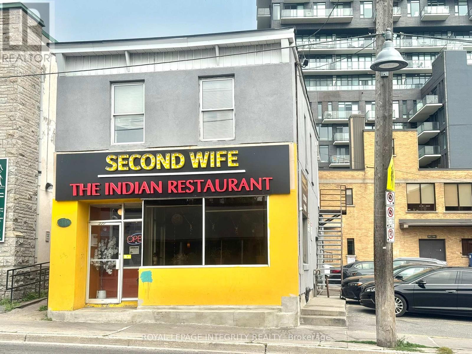 511 BANK STREET, Ottawa, Ontario