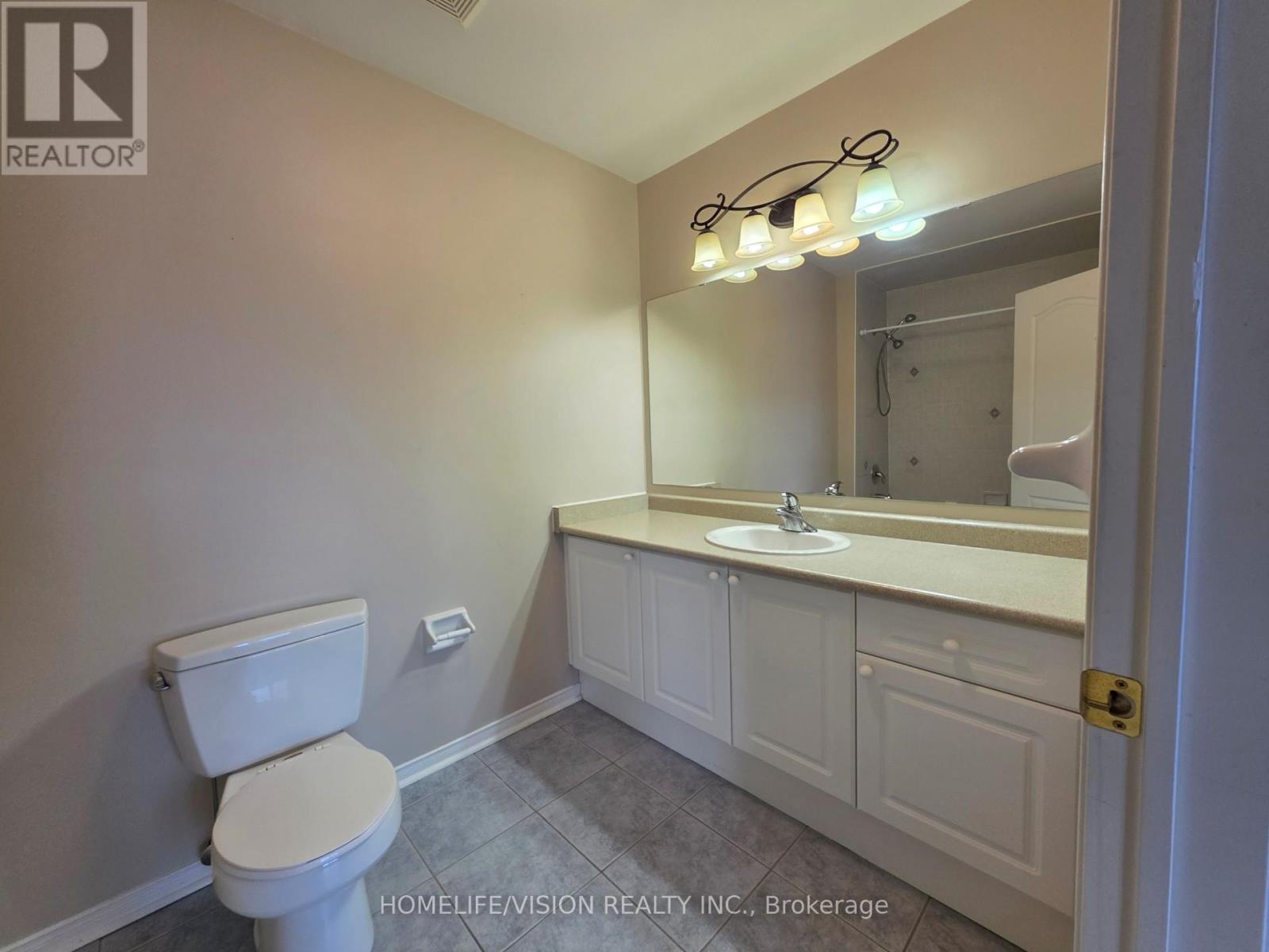 54 Mcnally Way, Aurora, Ontario  L4G 7V3 - Photo 8 - N12712880