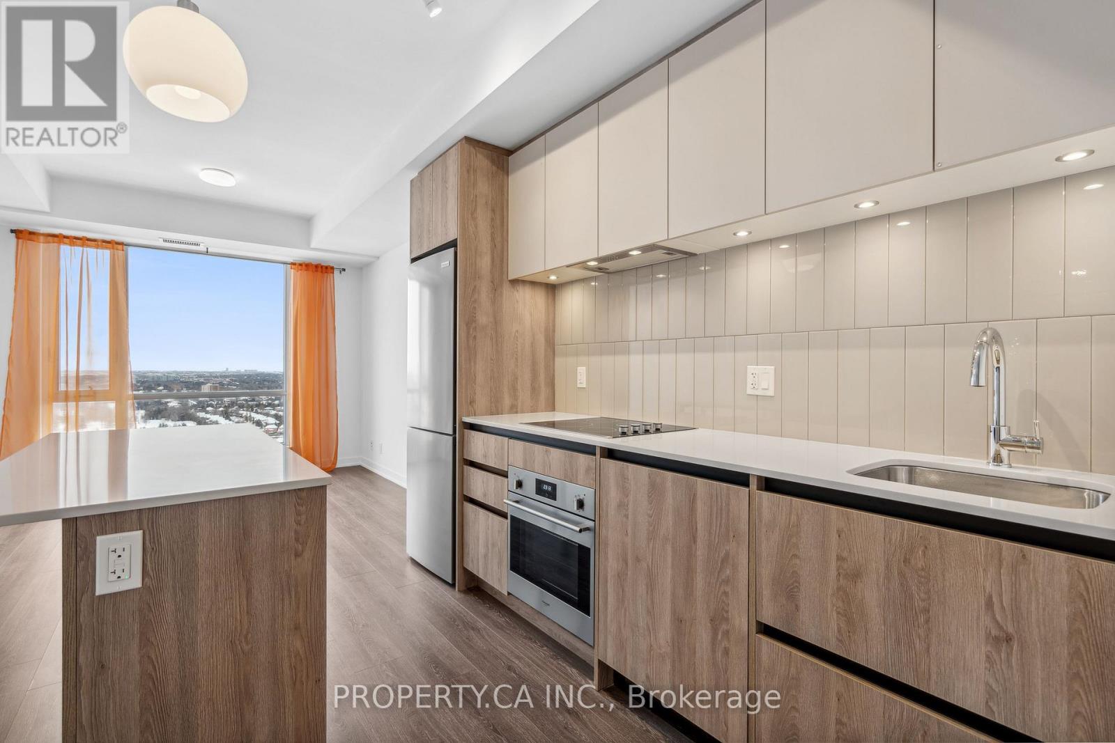 2405 - 7950 Bathurst Street, Vaughan, Ontario  L4J 0L4 - Photo 3 - N12712884