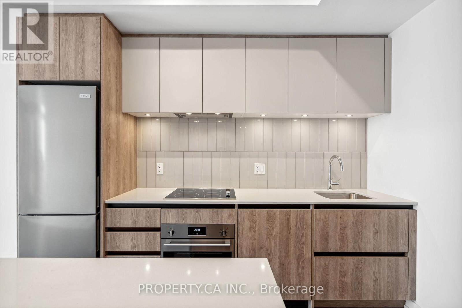 2405 - 7950 Bathurst Street, Vaughan, Ontario  L4J 0L4 - Photo 6 - N12712884