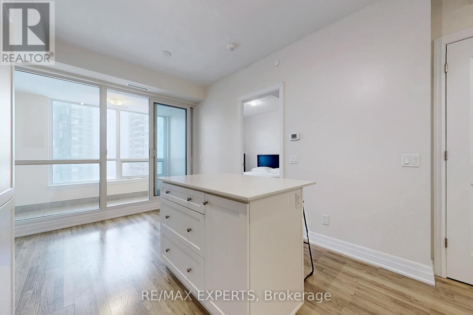 1101 - 9085 Jane Street, Vaughan, Ontario  L4K 0L8 - Photo 16 - N12712888