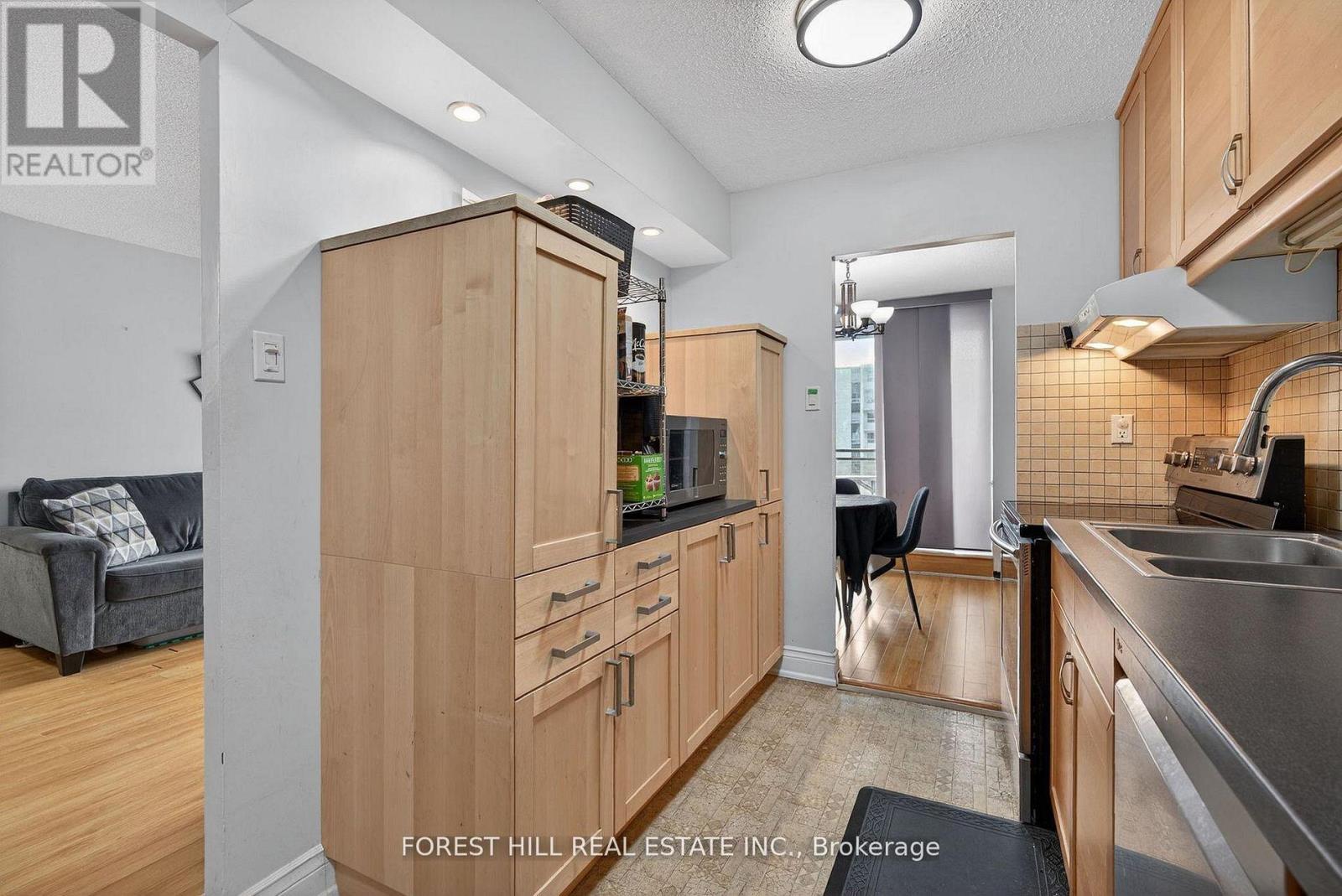 302 - 180 Dudley Avenue, Markham, Ontario  L3T 4X2 - Photo 8 - N12712892