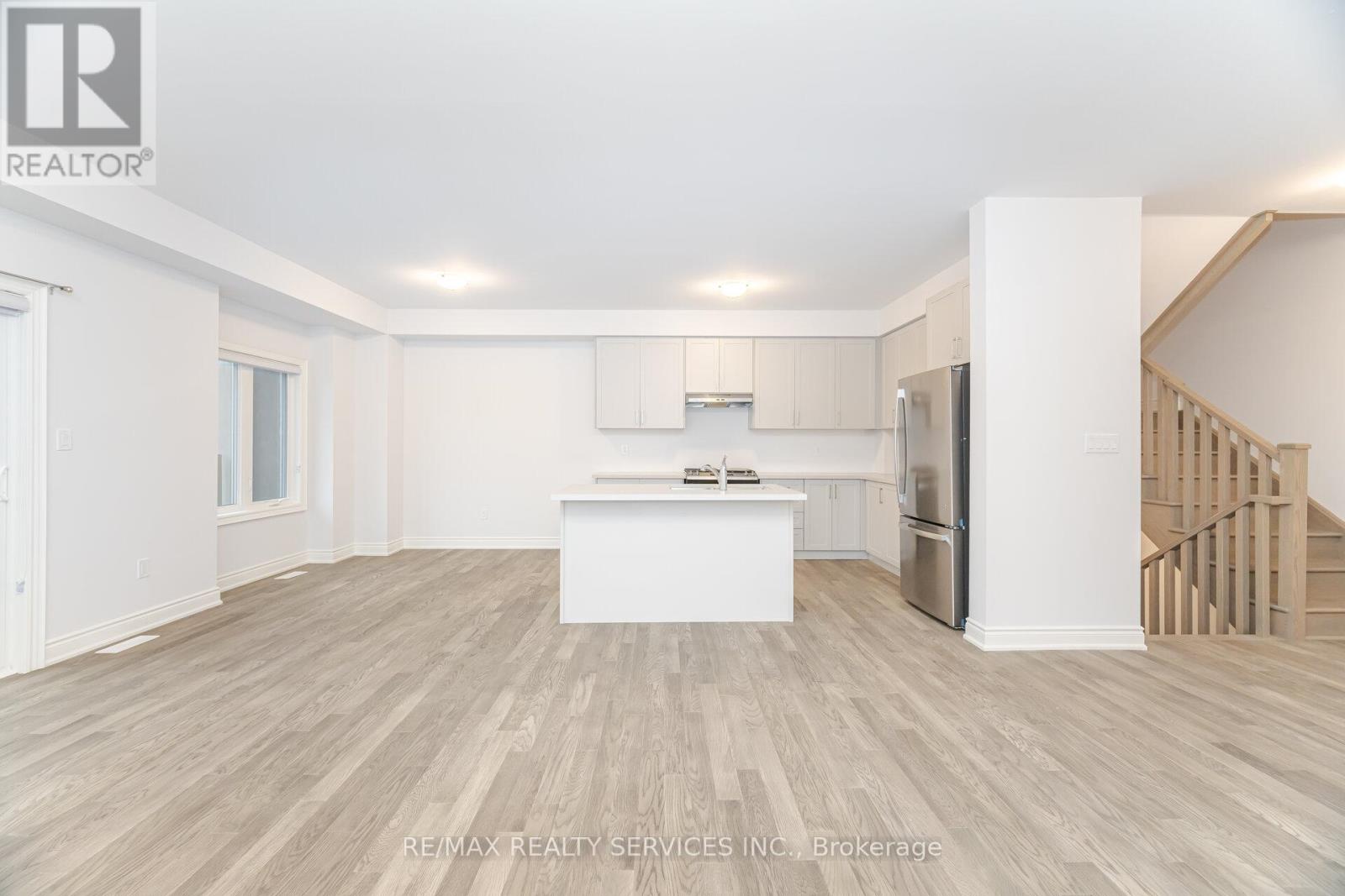 24 Alan Williams Trail, Uxbridge, Ontario  L9P 0R6 - Photo 10 - N12712900