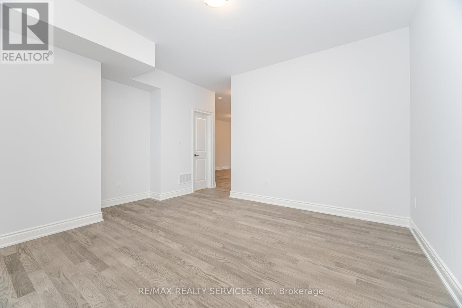 24 Alan Williams Trail, Uxbridge, Ontario  L9P 0R6 - Photo 21 - N12712900