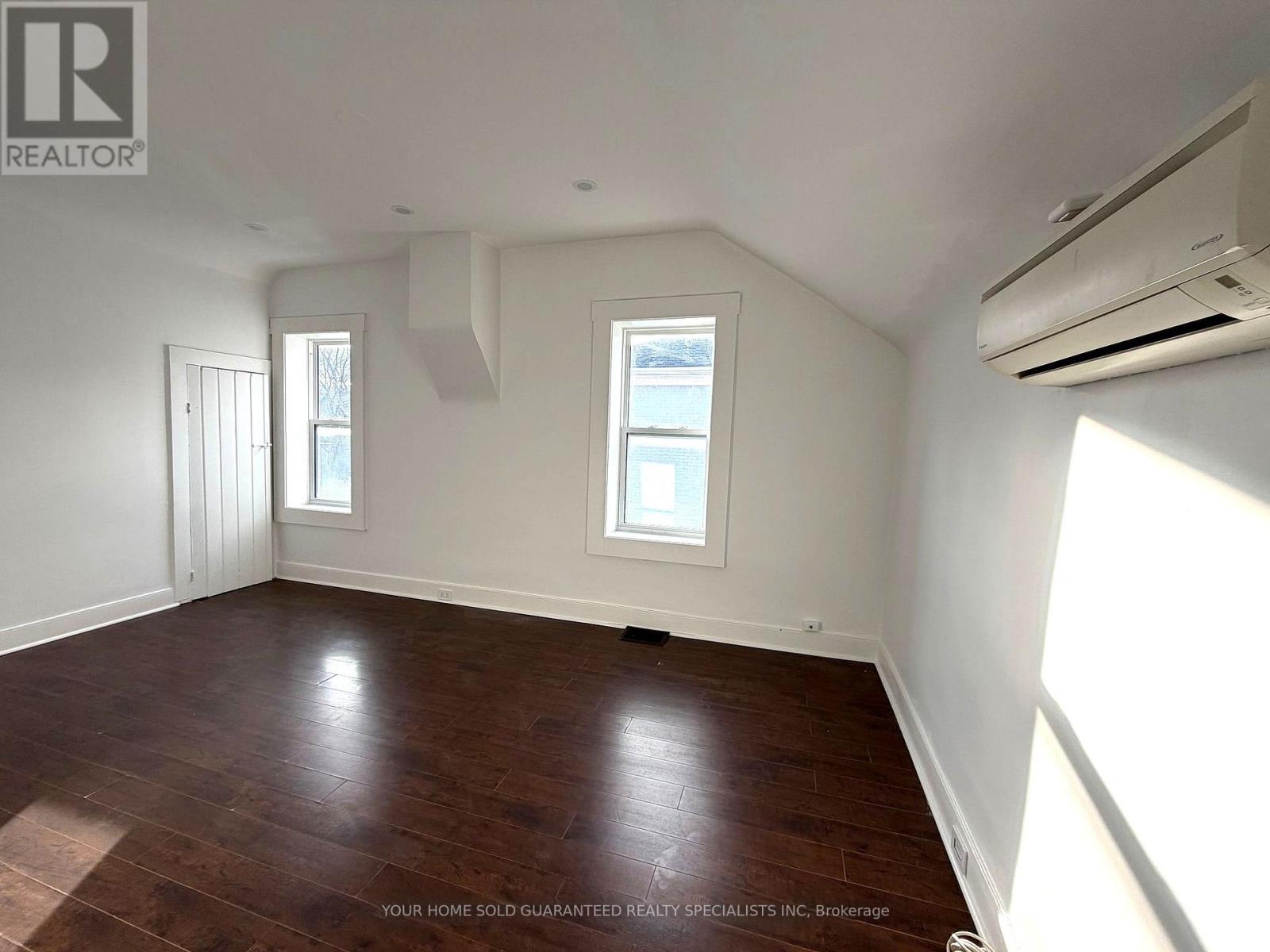 2 - 98 Wellington Street E, Aurora, Ontario  L4G 1H8 - Photo 5 - N12712980