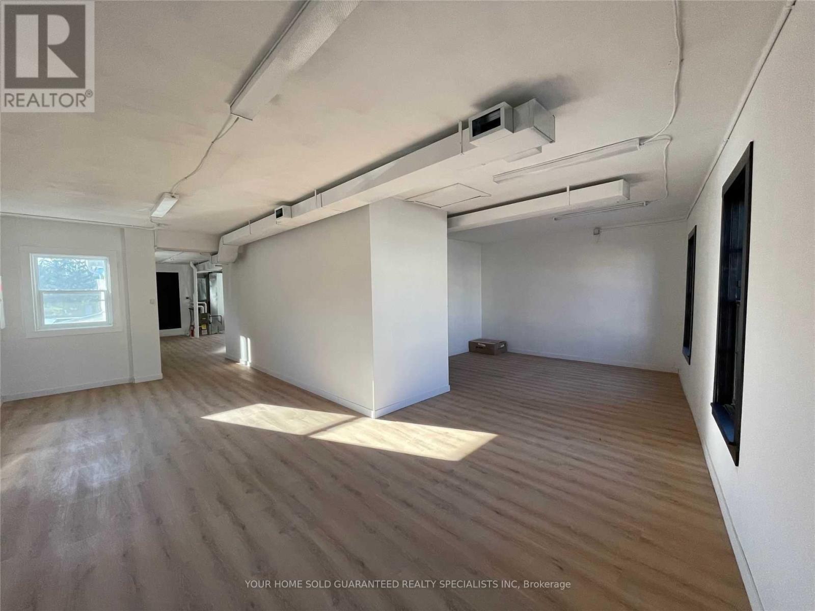 A - 184 Main Street S, Newmarket, Ontario  L3Y 3Z2 - Photo 4 - N12712982