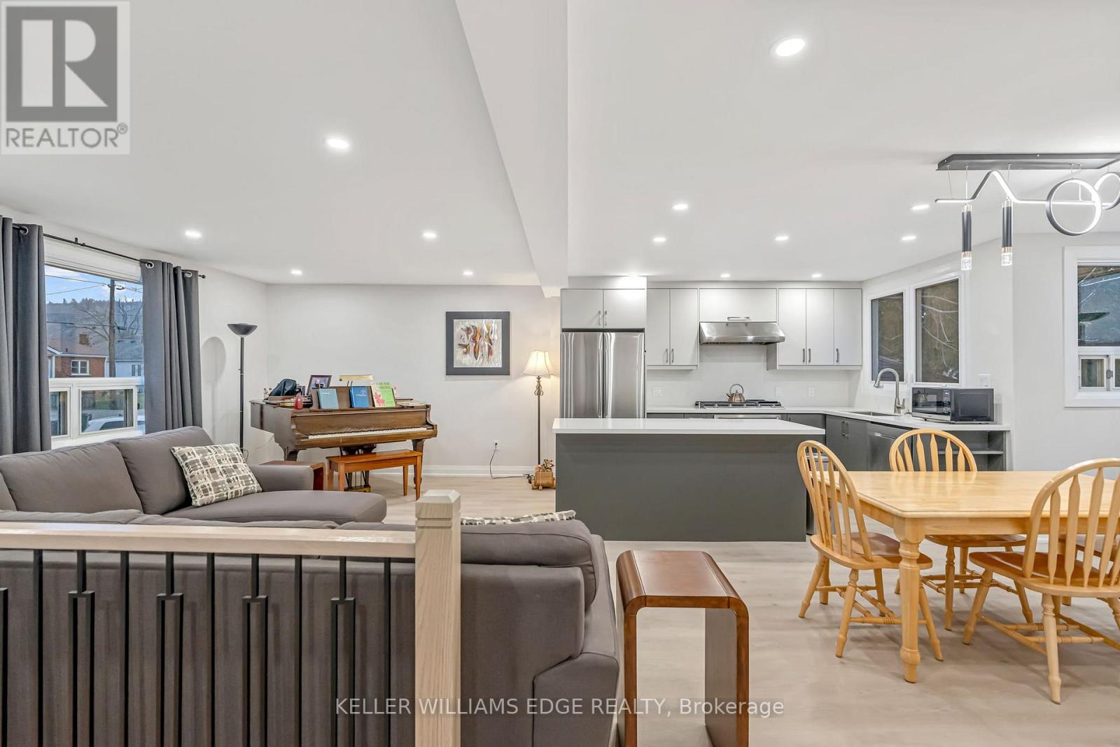 101 Corman Avenue, Hamilton, Ontario  L8G 3W3 - Photo 22 - X12678052