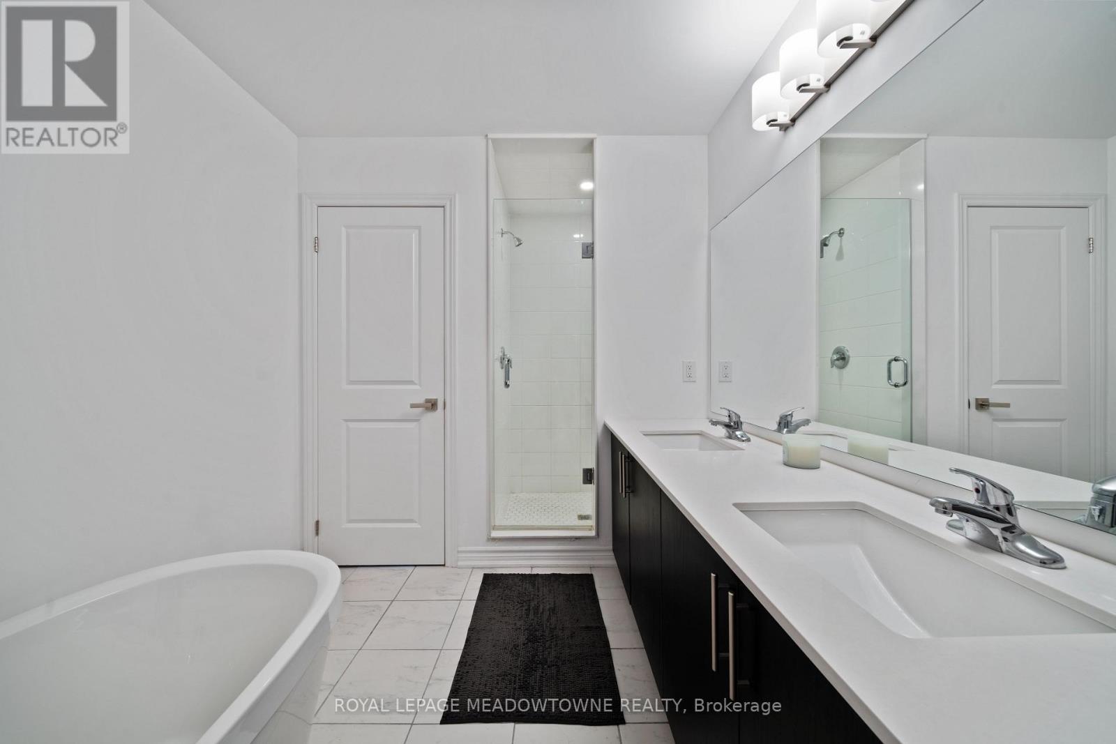 60 Harvest Crescent, Barrie, Ontario  L9J 0T3 - Photo 18 - S12713080