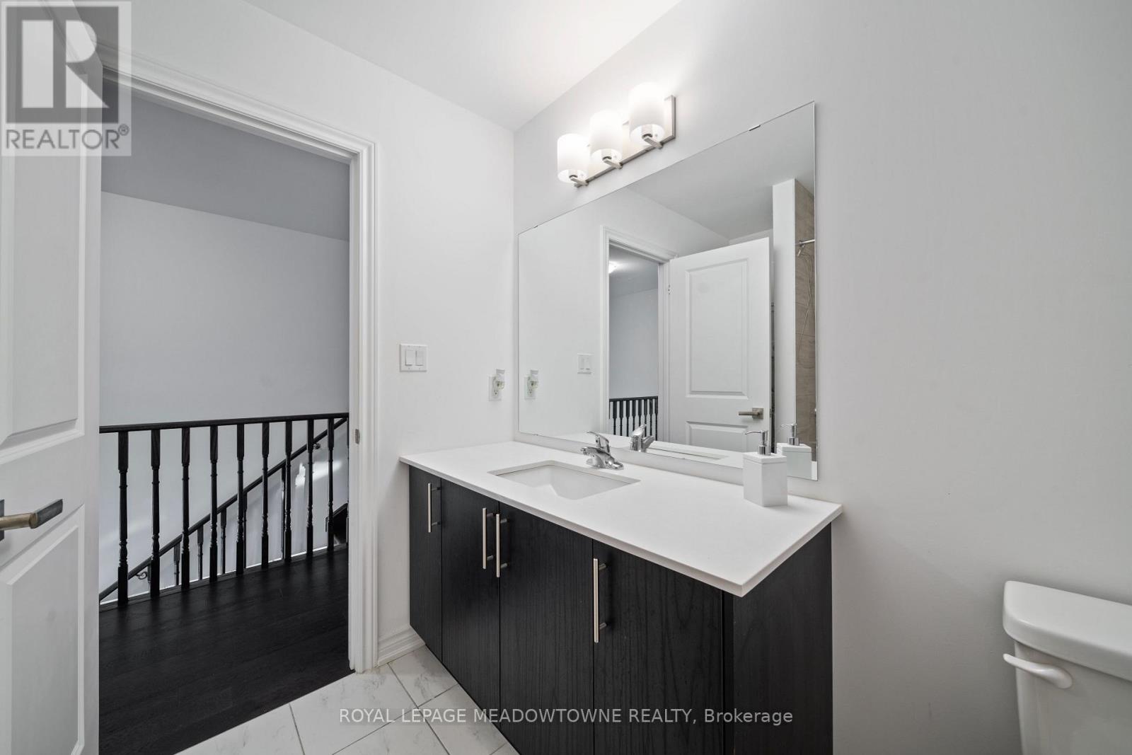 60 Harvest Crescent, Barrie, Ontario  L9J 0T3 - Photo 19 - S12713080