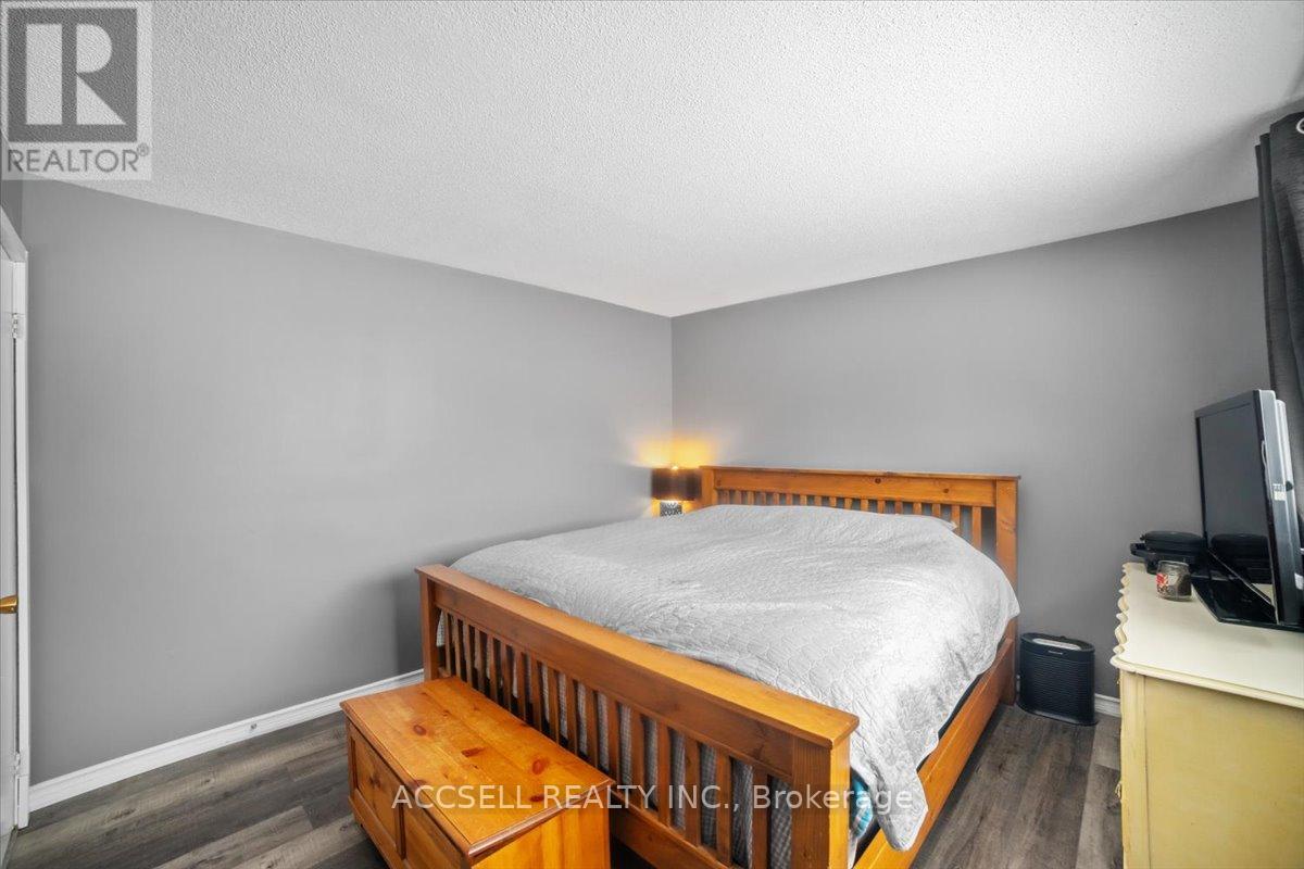 156 Evergreen Avenue, Tay, Ontario  L0K 1R0 - Photo 20 - S12713100