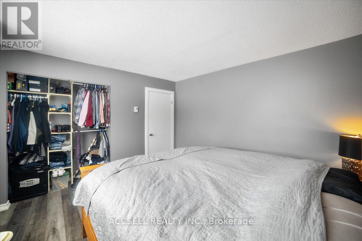 156 Evergreen Avenue, Tay, Ontario  L0K 1R0 - Photo 21 - S12713100