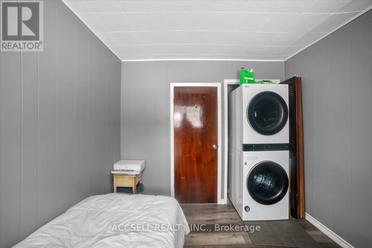 156 Evergreen Avenue, Tay, Ontario  L0K 1R0 - Photo 24 - S12713100