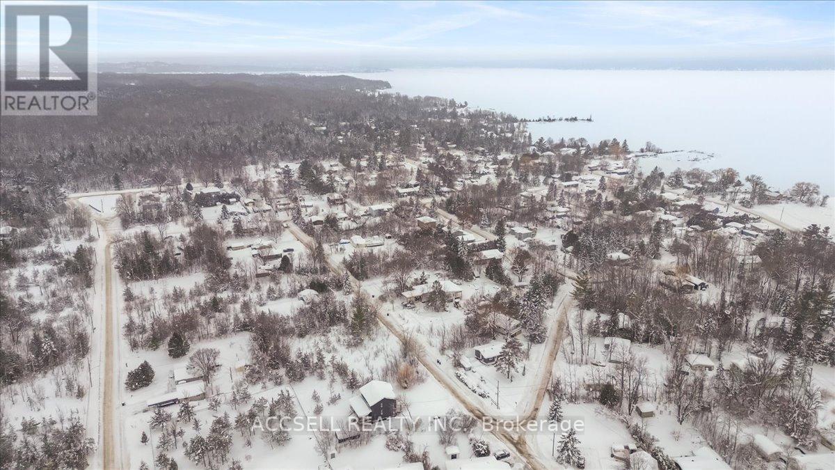 156 Evergreen Avenue, Tay, Ontario  L0K 1R0 - Photo 33 - S12713100