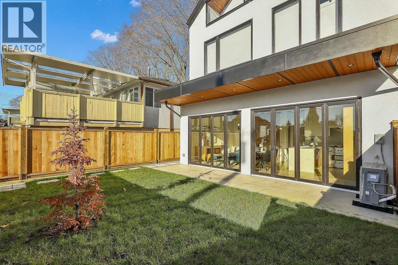 2 3558 Turner Street, Vancouver, British Columbia  V5K 2H9 - Photo 24 - R3061852