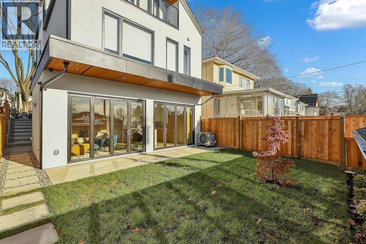 2 3558 Turner Street, Vancouver, British Columbia  V5K 2H9 - Photo 32 - R3061852