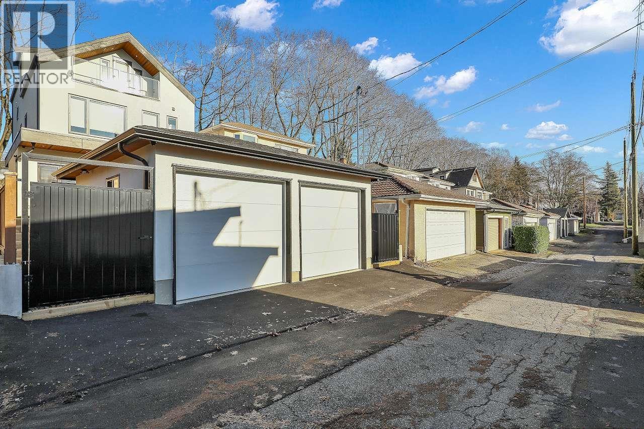 2 3558 Turner Street, Vancouver, British Columbia  V5K 2H9 - Photo 29 - R3061852