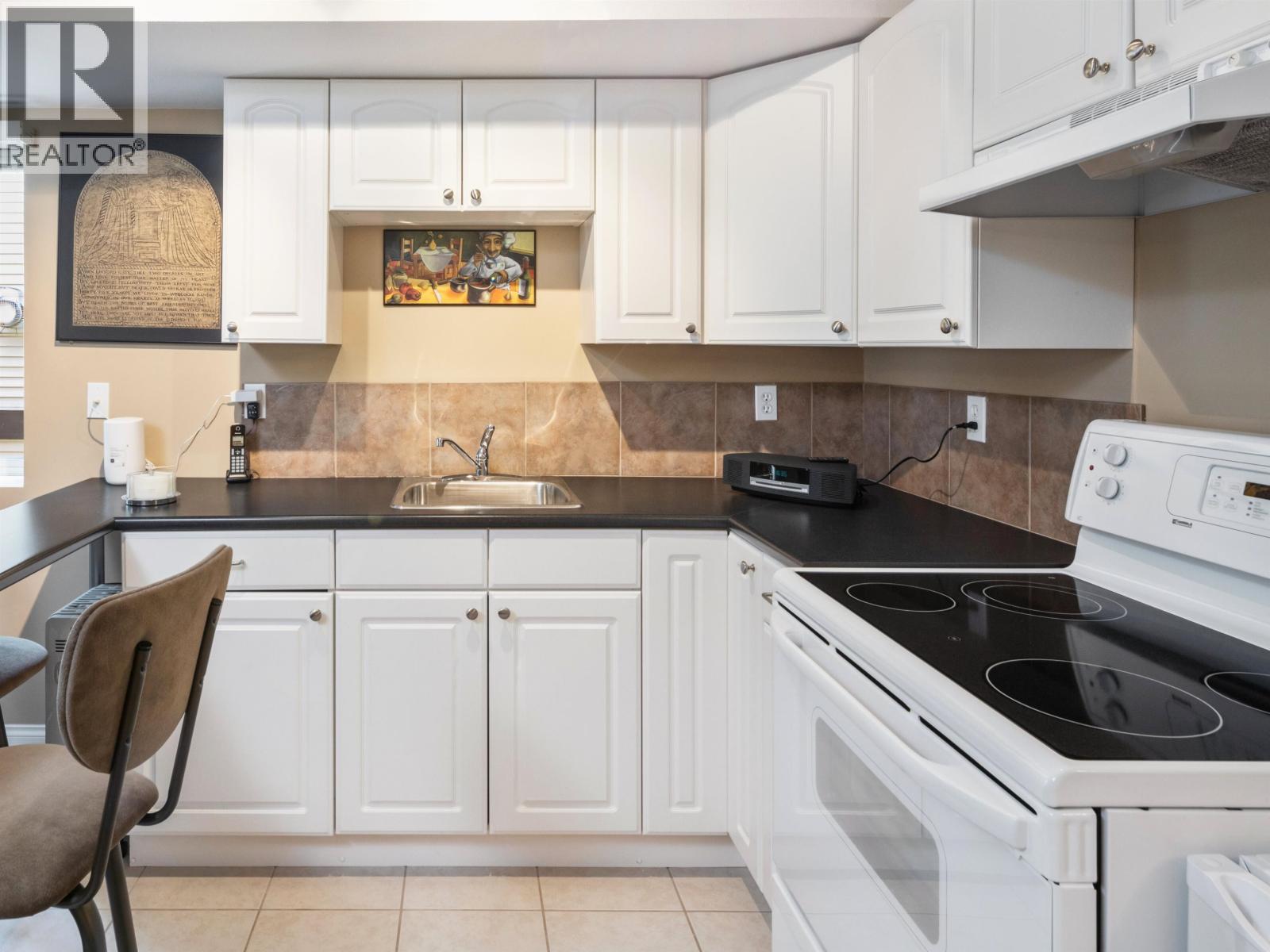 2205 Parkway Boulevard, Coquitlam, British Columbia  V3E 3P8 - Photo 31 - R3077643