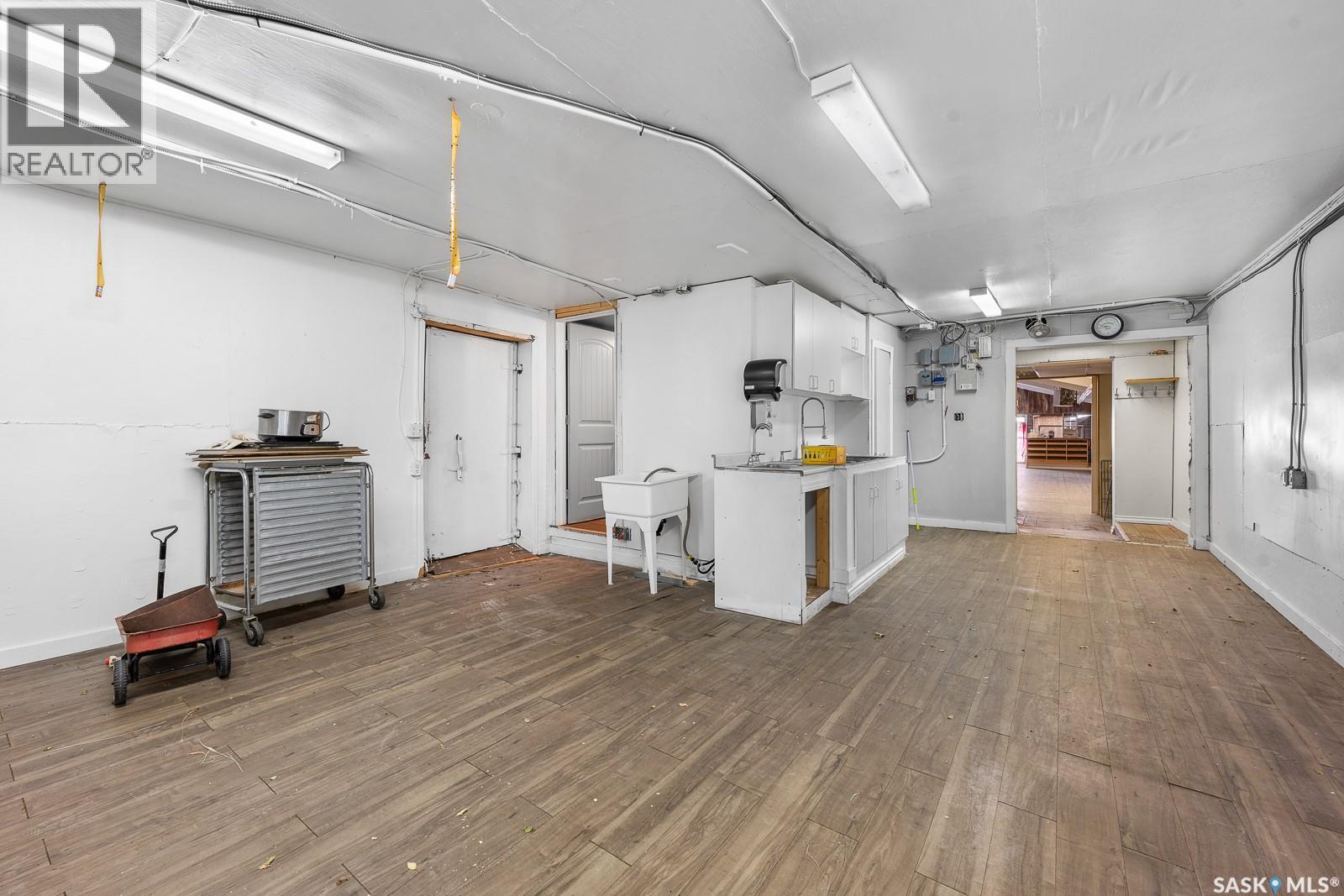 254 Railway Avenue, Southey, Saskatchewan  S0G 4P0 - Photo 11 - SK027054