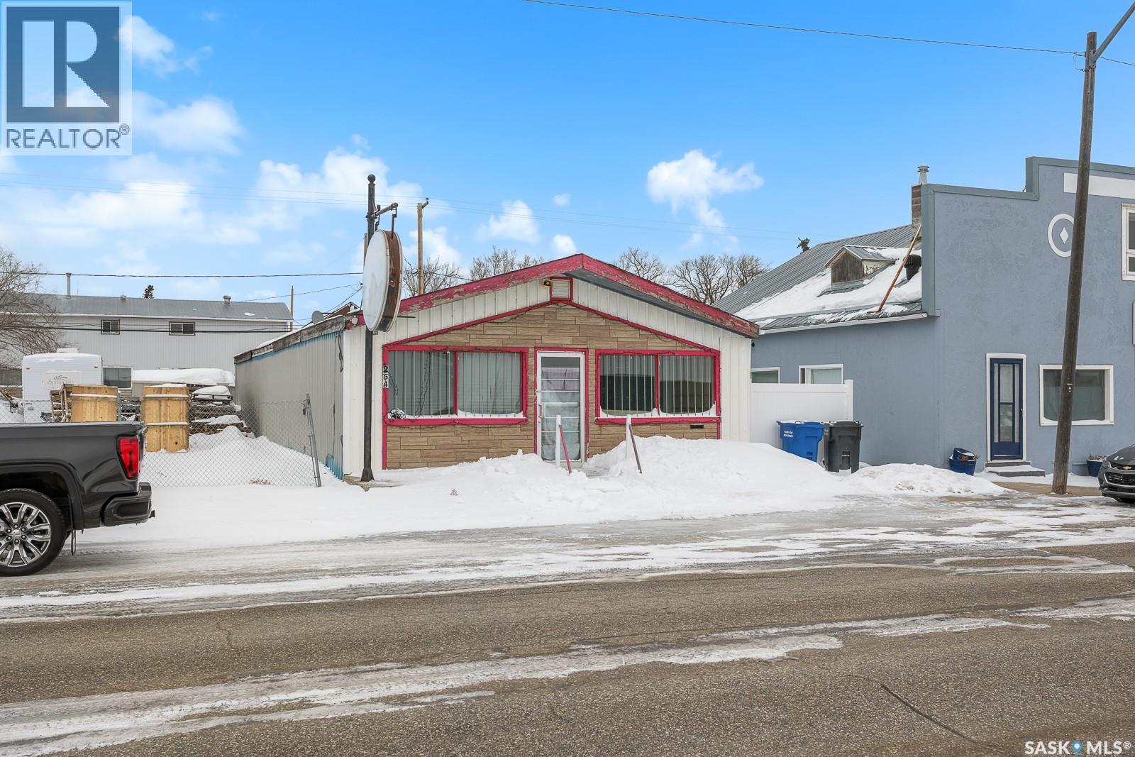 254 Railway Avenue, Southey, Saskatchewan  S0G 4P0 - Photo 14 - SK027054