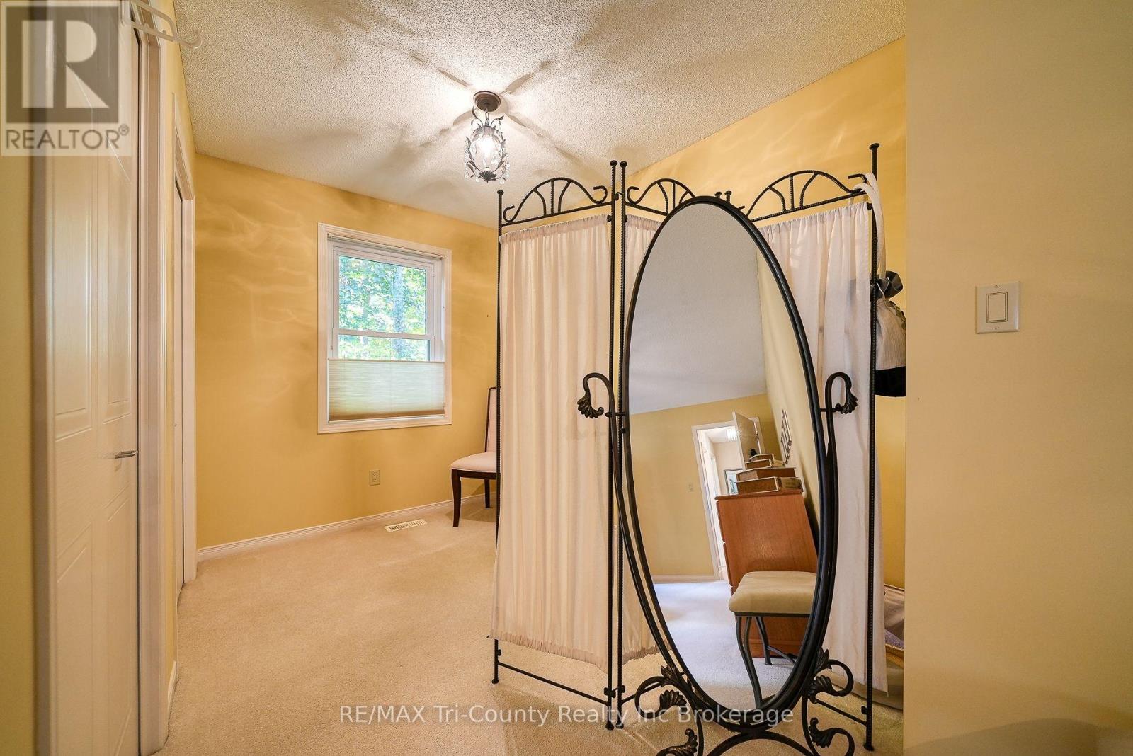 18 Wilkins Crescent, Tillsonburg, Ontario N4G 5M6 - Photo 30 - X12711454